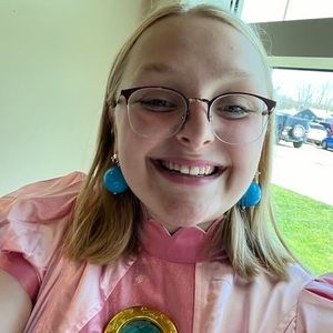 Meet your Posher, Sarah